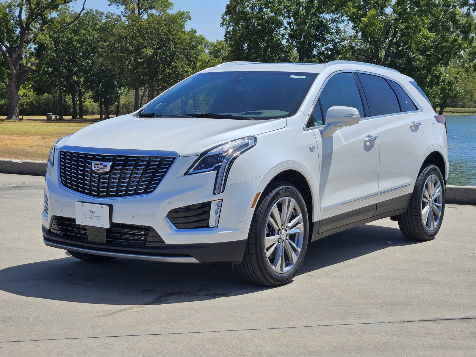 New 2026 Cadillac XT5 Premium Luxury w/ Driver Assist Package FWD image 2