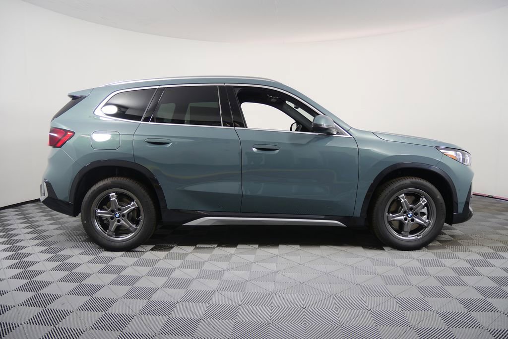 Used 2025 BMW X1 xDrive28i w/ Convenience Package AWD/4WD image 2