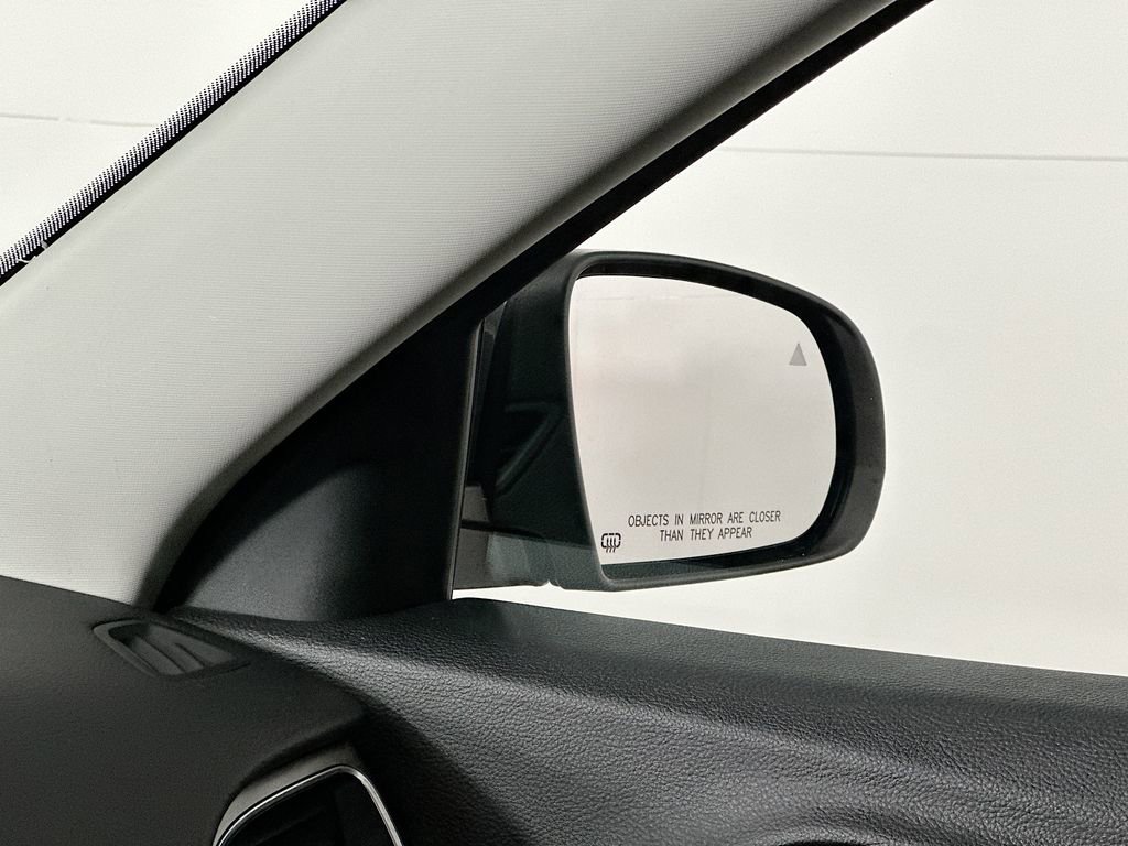 Certified 2021 Jeep Cherokee Latitude Lux w/ Comfort/Convenience Group image 28