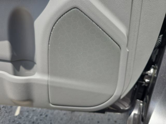 Used 2017 Toyota Camry XLE FWD image 15