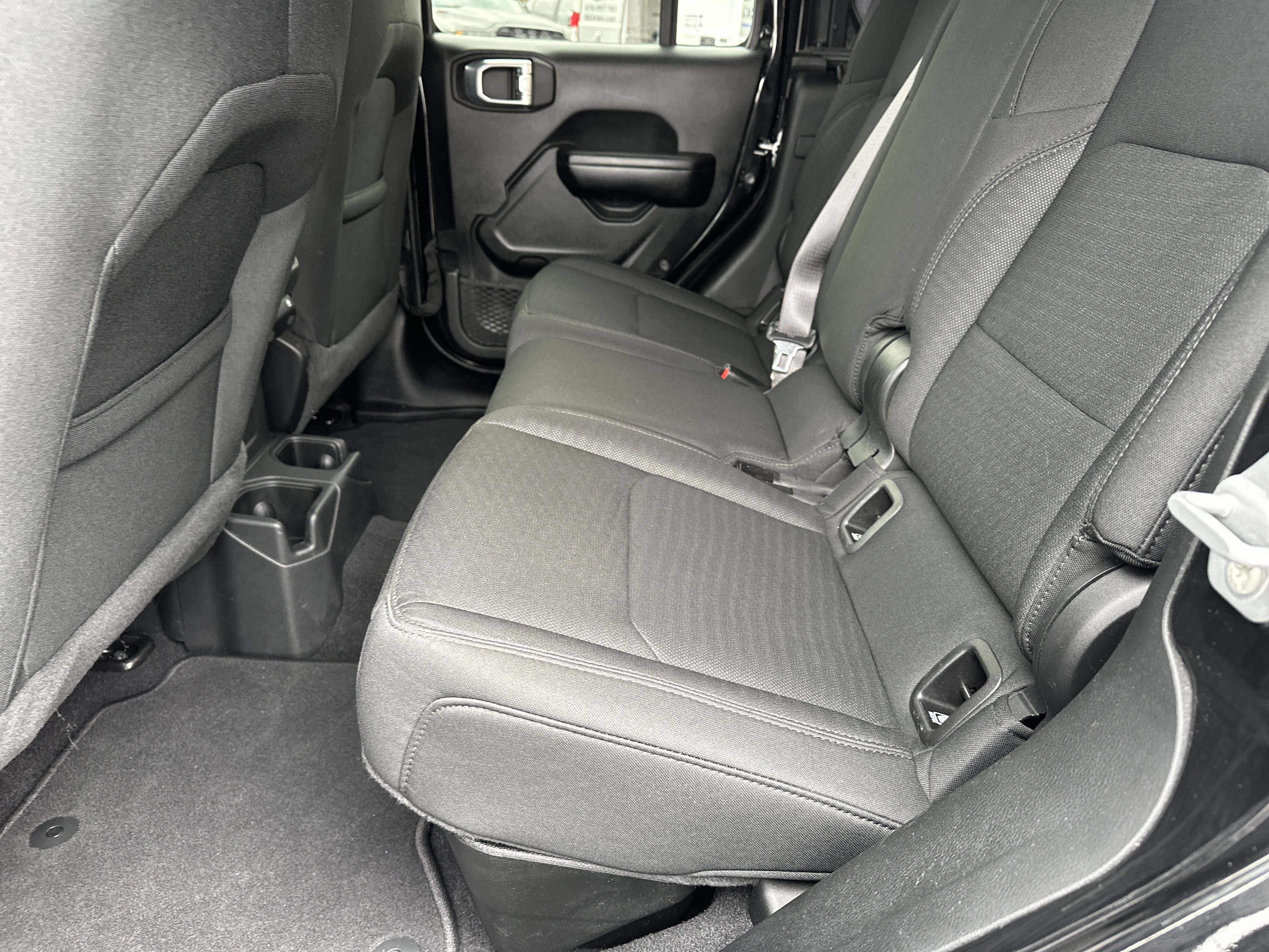 Used 2021 Jeep Gladiator Sport image 23