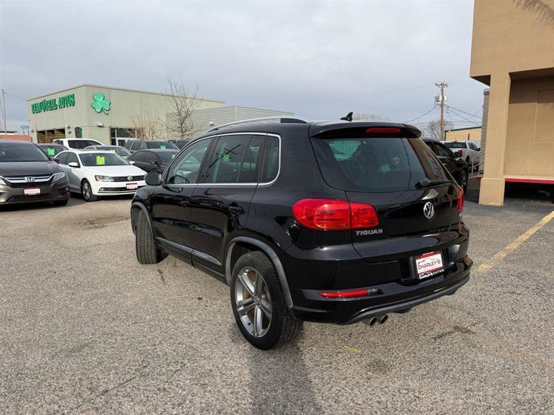 Used 2017 Volkswagen Tiguan Sport image 2