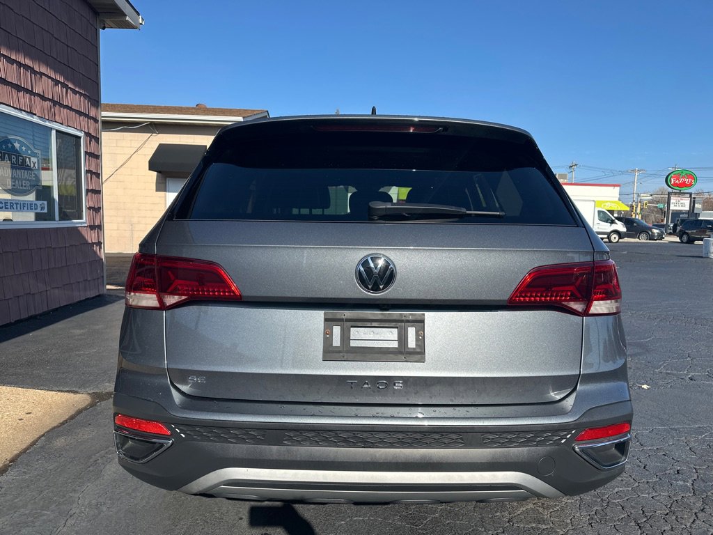 Used 2022 Volkswagen Taos SE image 4