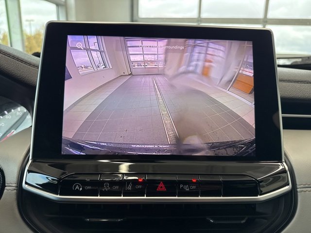 Used 2024 Jeep Compass Limited image 20