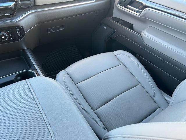 Used 2024 Chevrolet Silverado 2500 LTZ w/ LTZ Premium Package image 15