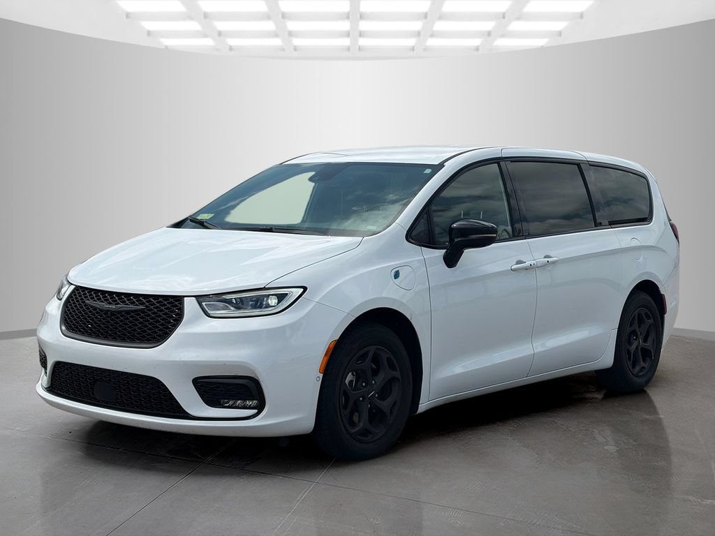 Used 2024 Chrysler Pacifica Limited FWD image 7