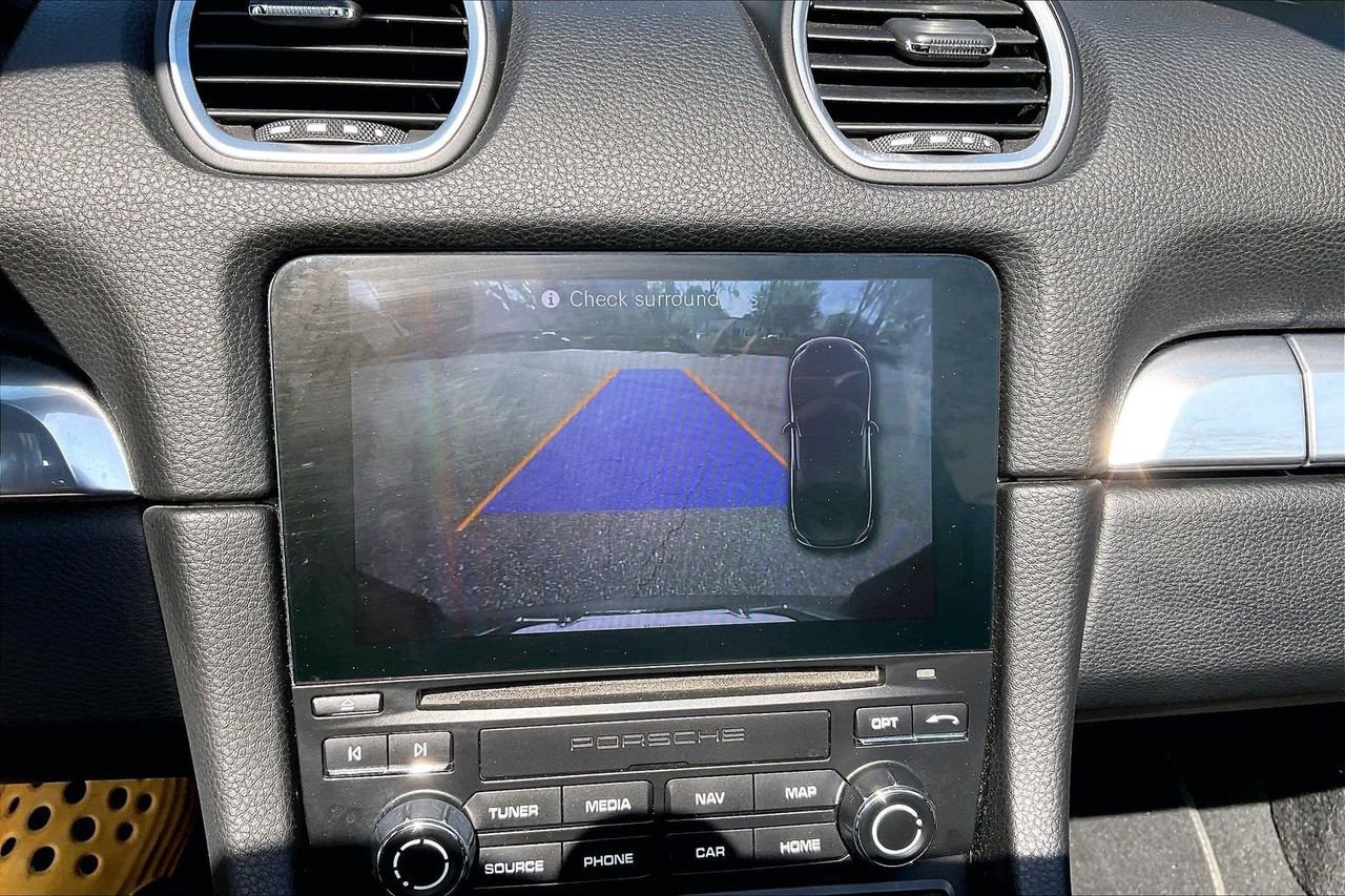 Used 2019 Porsche 718 Boxster S RWD image 15