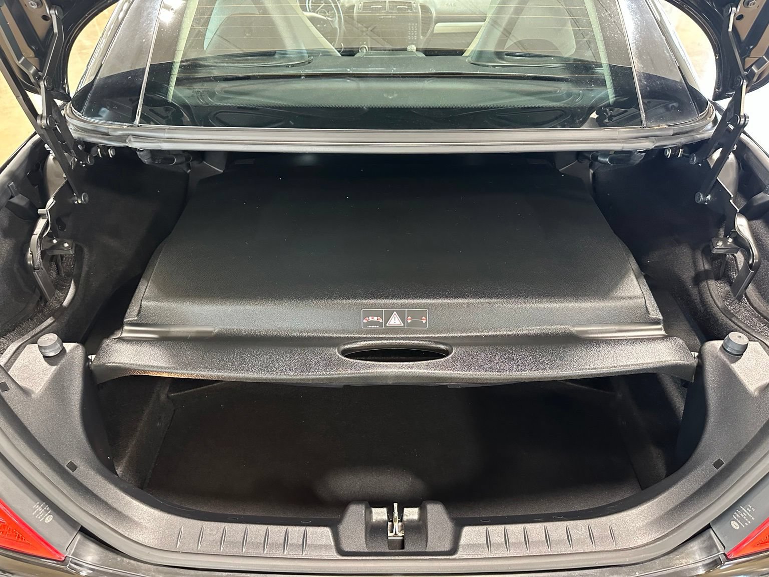 Used 2011 Mercedes-Benz SLK 300 image 35