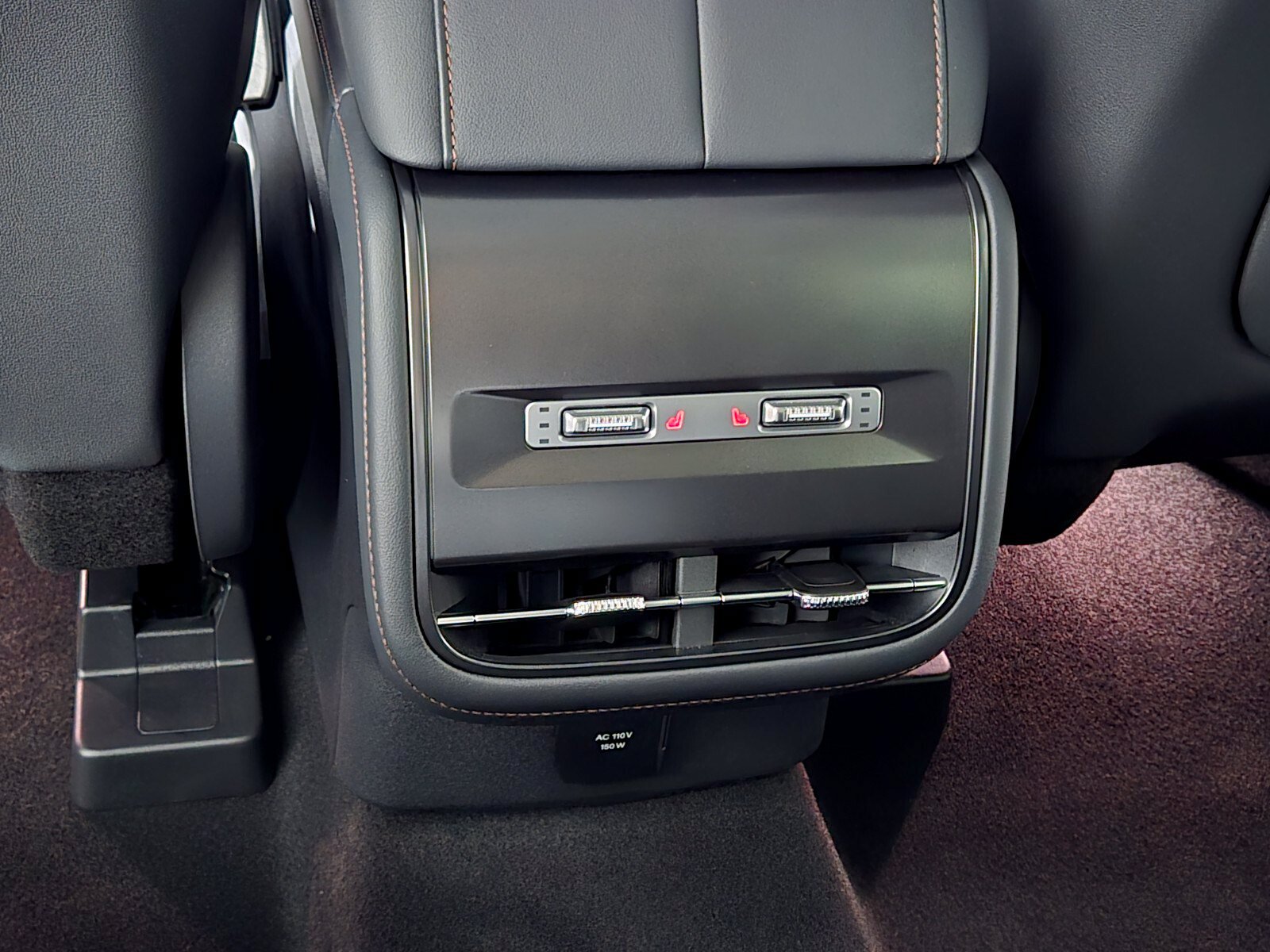 New 2026 Lincoln Nautilus Reserve AWD/4WD image 17