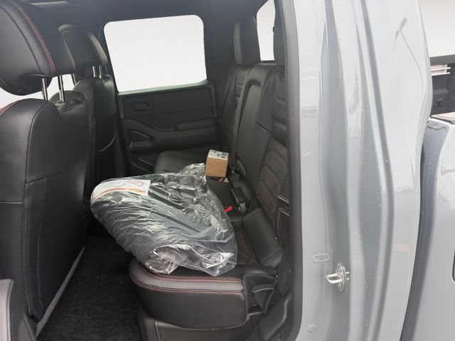 New 2026 Nissan Frontier PRO-4X w/ Pro Premium Package AWD/4WD image 9
