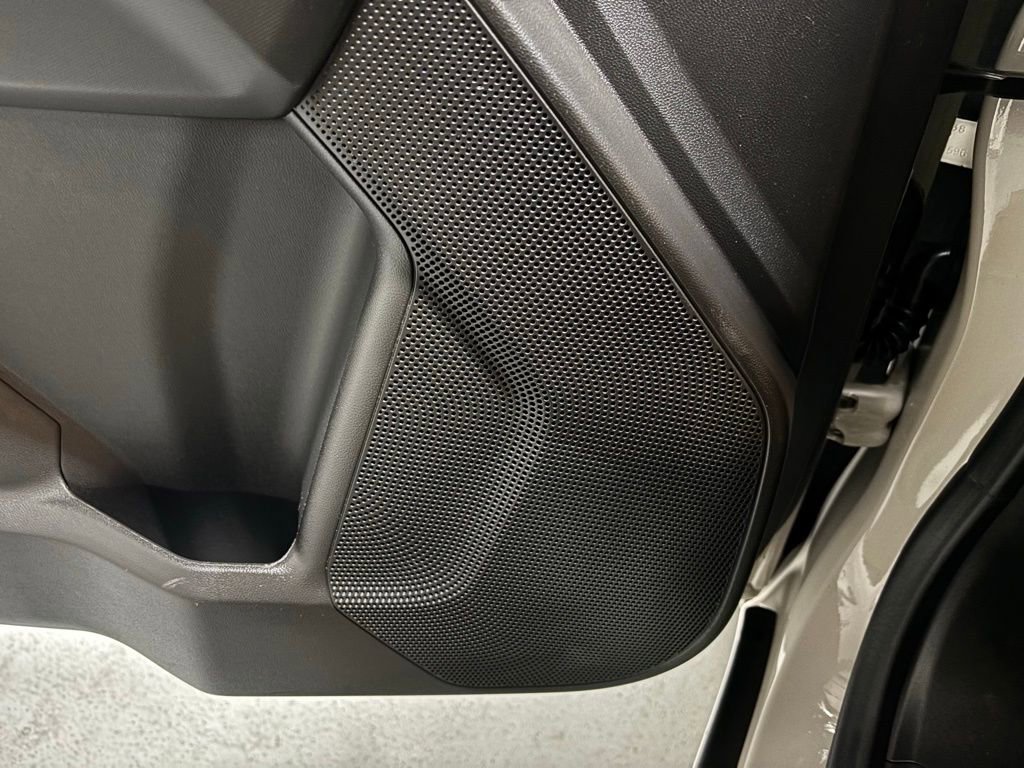 New 2026 GMC Canyon Elevation w/ Convenience Package image 13