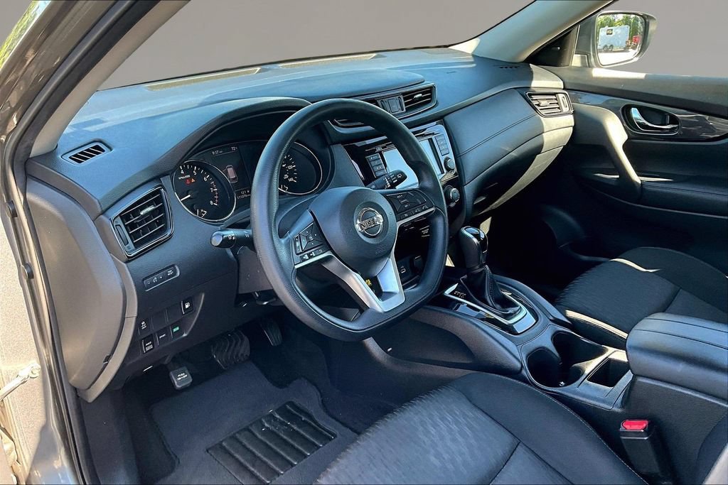 Used 2018 Nissan Rogue S AWD/4WD image 14