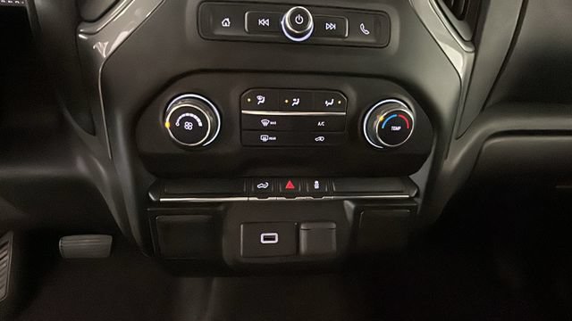Used 2020 Chevrolet Silverado 1500 Custom w/ Custom Value Package AWD/4WD image 21
