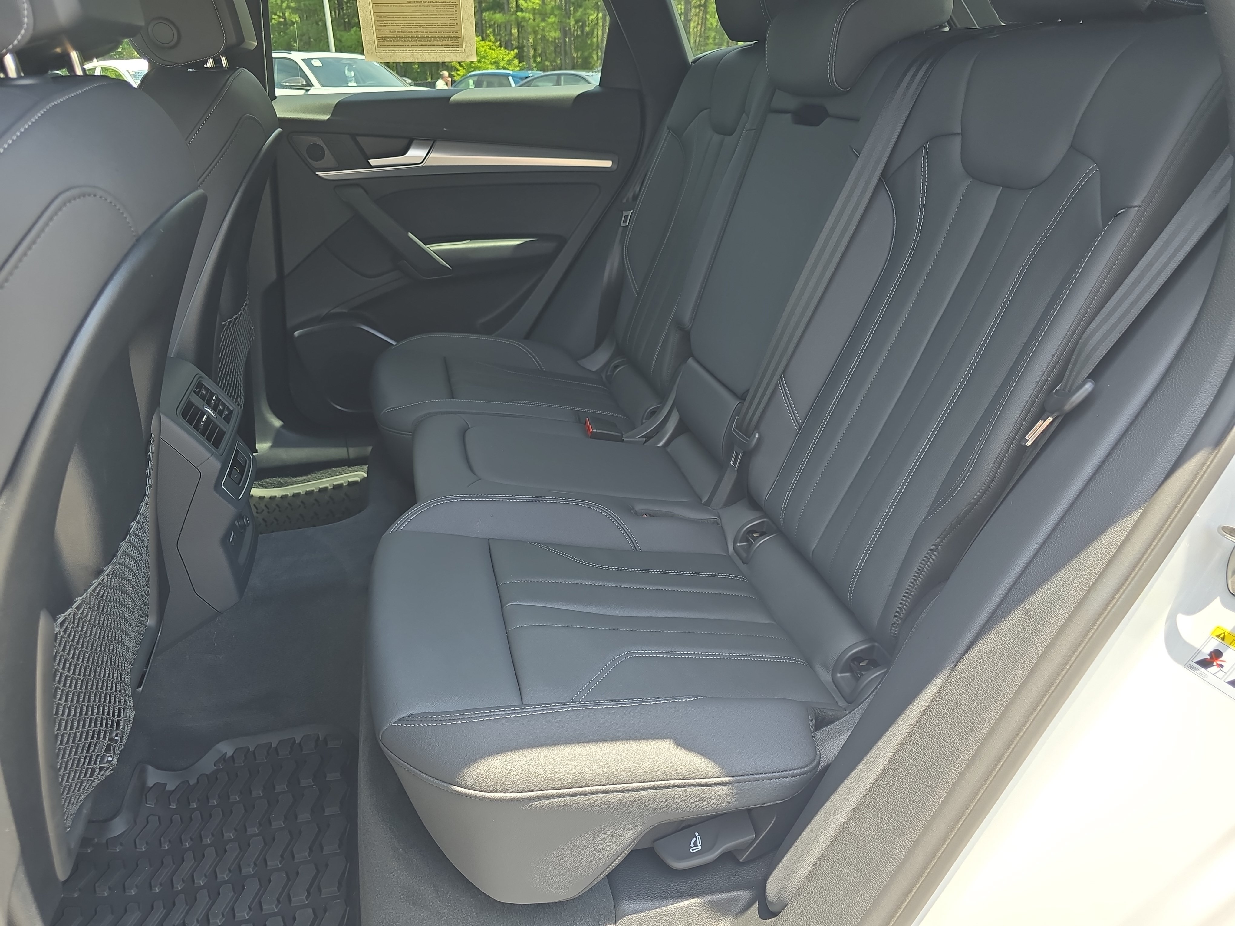 Certified 2025 Audi Q5 2.0T Premium w/ Convenience Plus Package AWD/4WD image 14