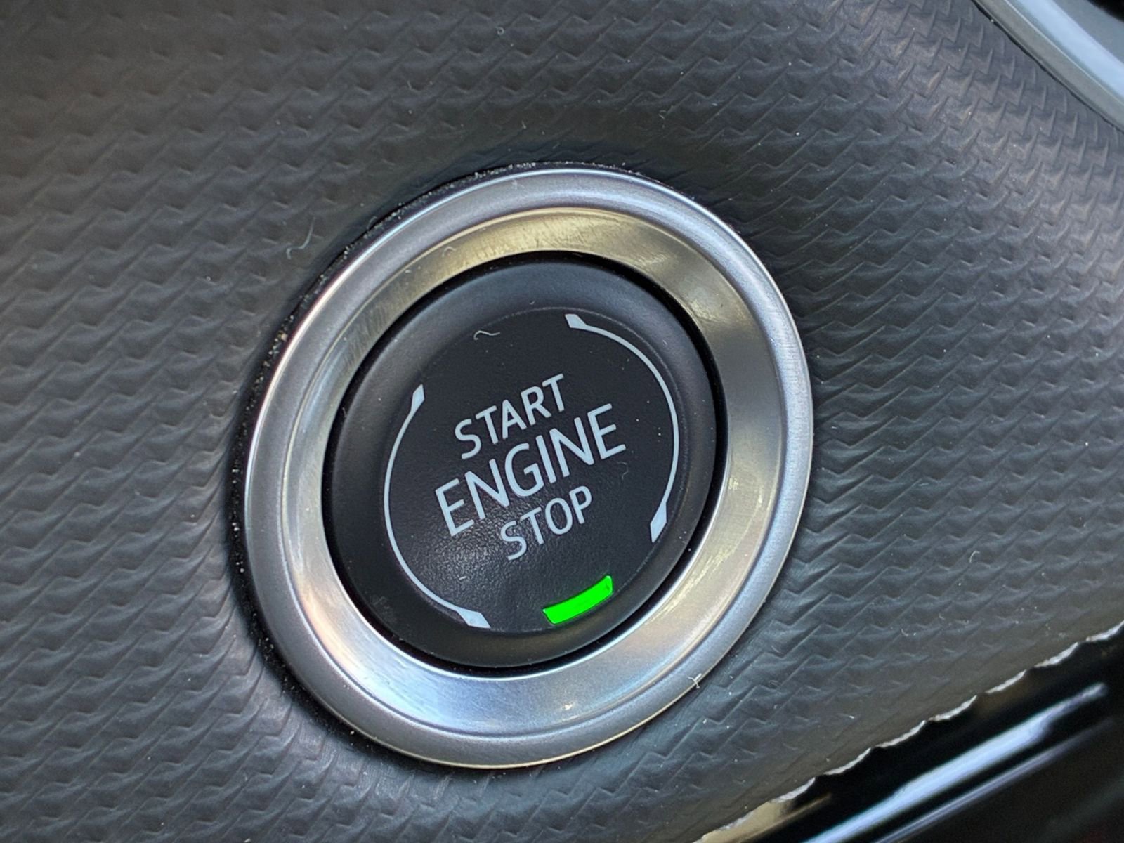 Used 2025 Chevrolet Equinox LT FWD image 25