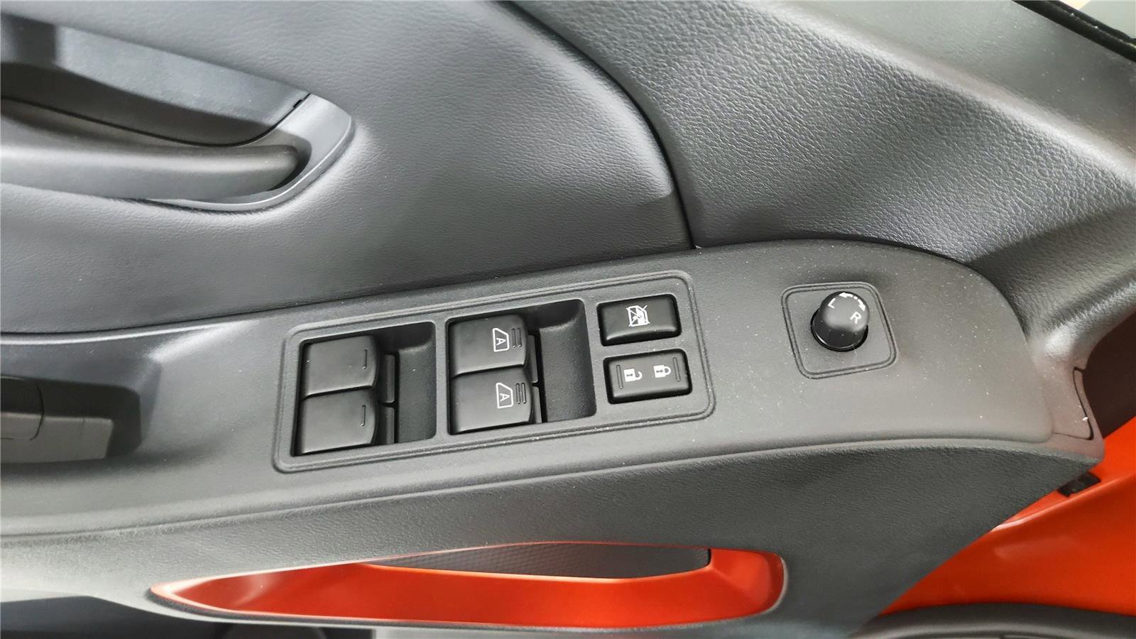 Used 2026 Nissan Frontier PRO-4X w/ Pro-4x Convenience Package AWD/4WD image 10