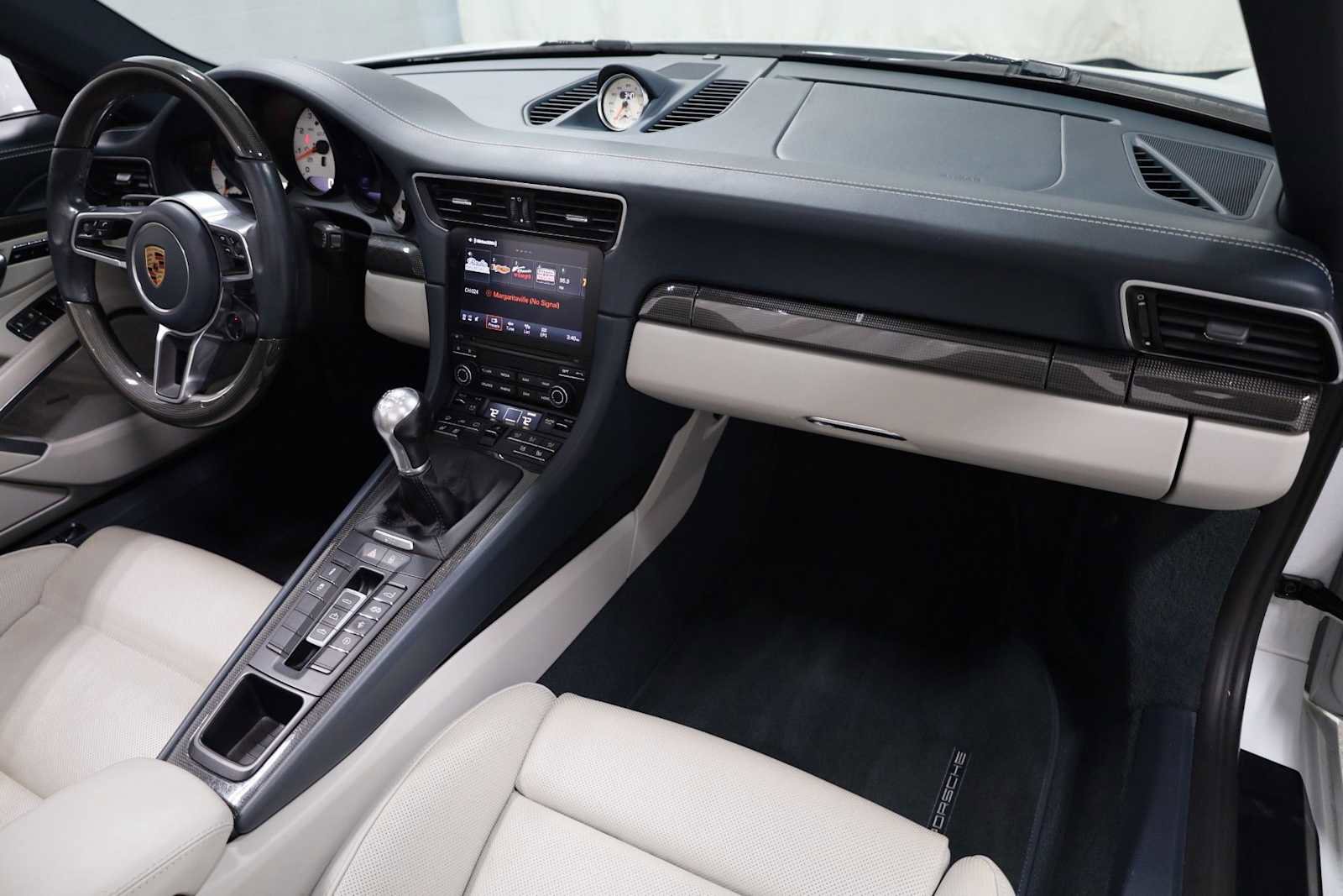 Certified 2018 Porsche 911 Carrera 4 GTS AWD/4WD image 19