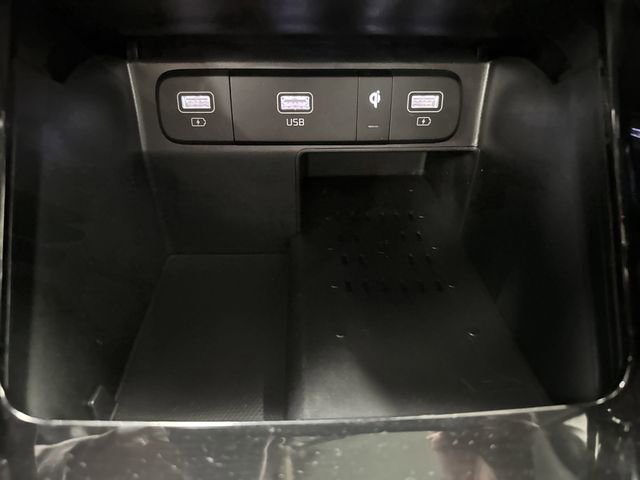 Used 2023 Kia Sorento SX Prestige image 25
