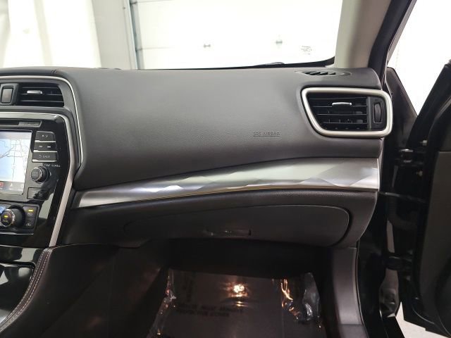 Used 2016 Nissan Maxima SR image 37