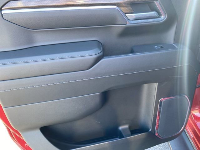 Used 2025 Chevrolet Silverado 1500 LT Trail Boss w/ Dark Appearance Package image 31