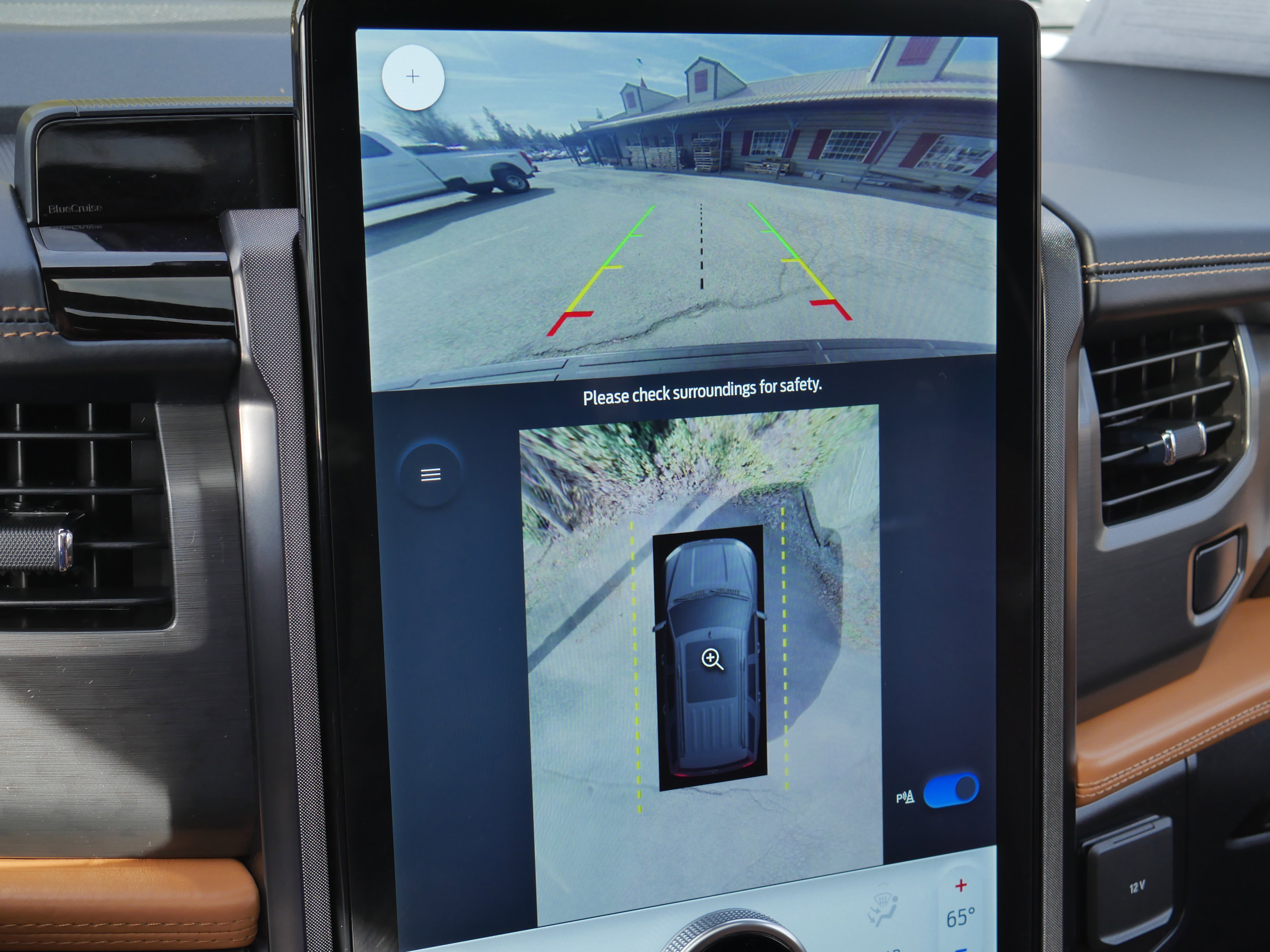 Certified 2023 Ford Expedition Max Platinum image 16