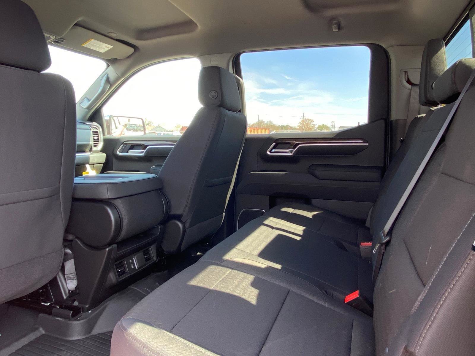 New 2026 Chevrolet Silverado 1500 LT w/ Z71 Off-Road Package AWD/4WD image 21