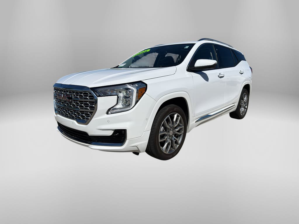 Used 2023 GMC Terrain Denali w/ Denali Premium Package