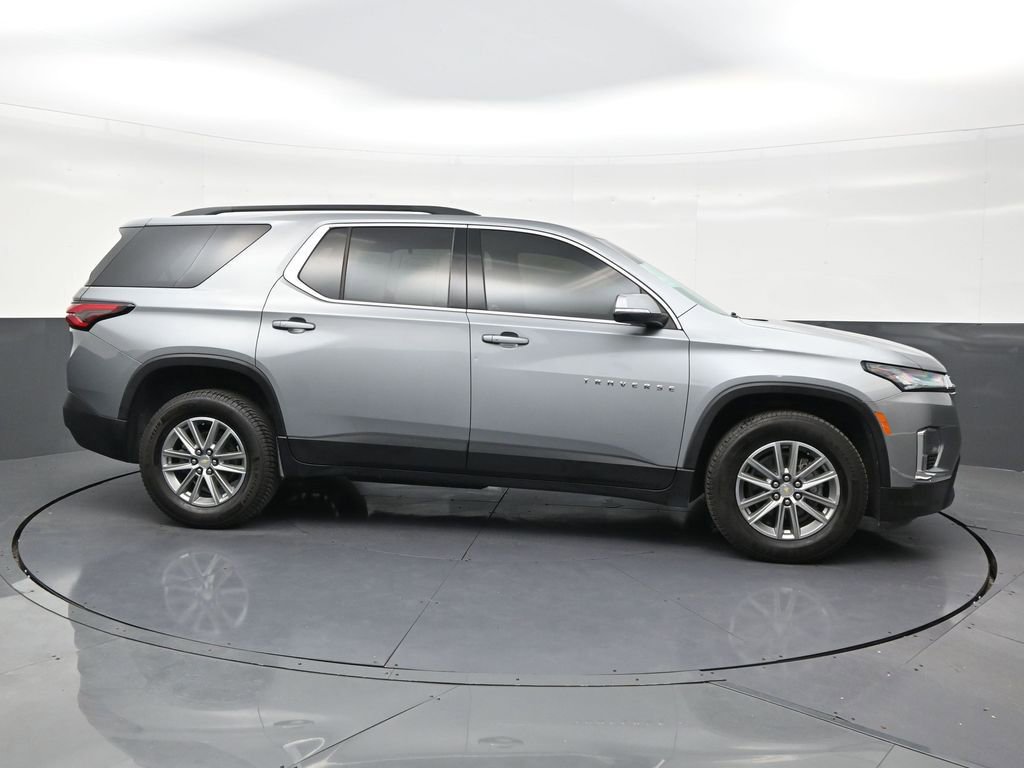 Used 2023 Chevrolet Traverse LT FWD image 6