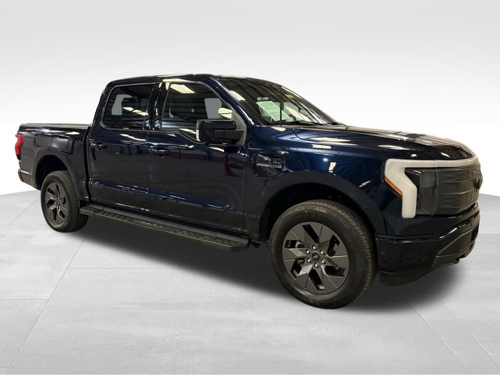 Used 2023 Ford F150 Lightning Lariat w/ Equipment Group 511A High image 7