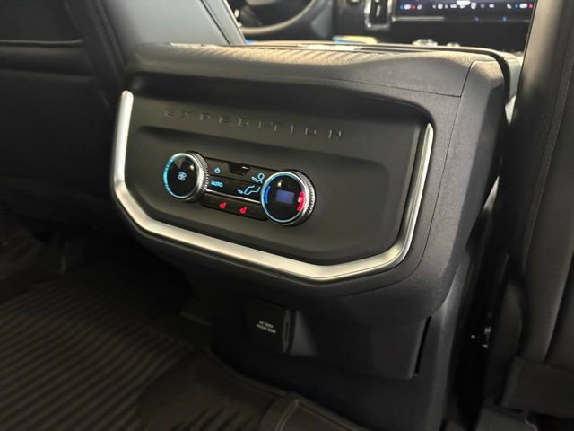 New 2026 Ford Expedition Platinum w/ Stealth Performance Package AWD/4WD image 31