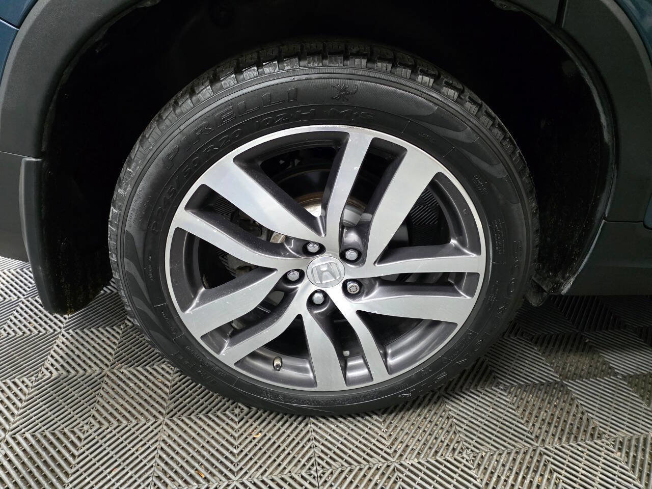 Used 2017 Honda Pilot Touring image 39