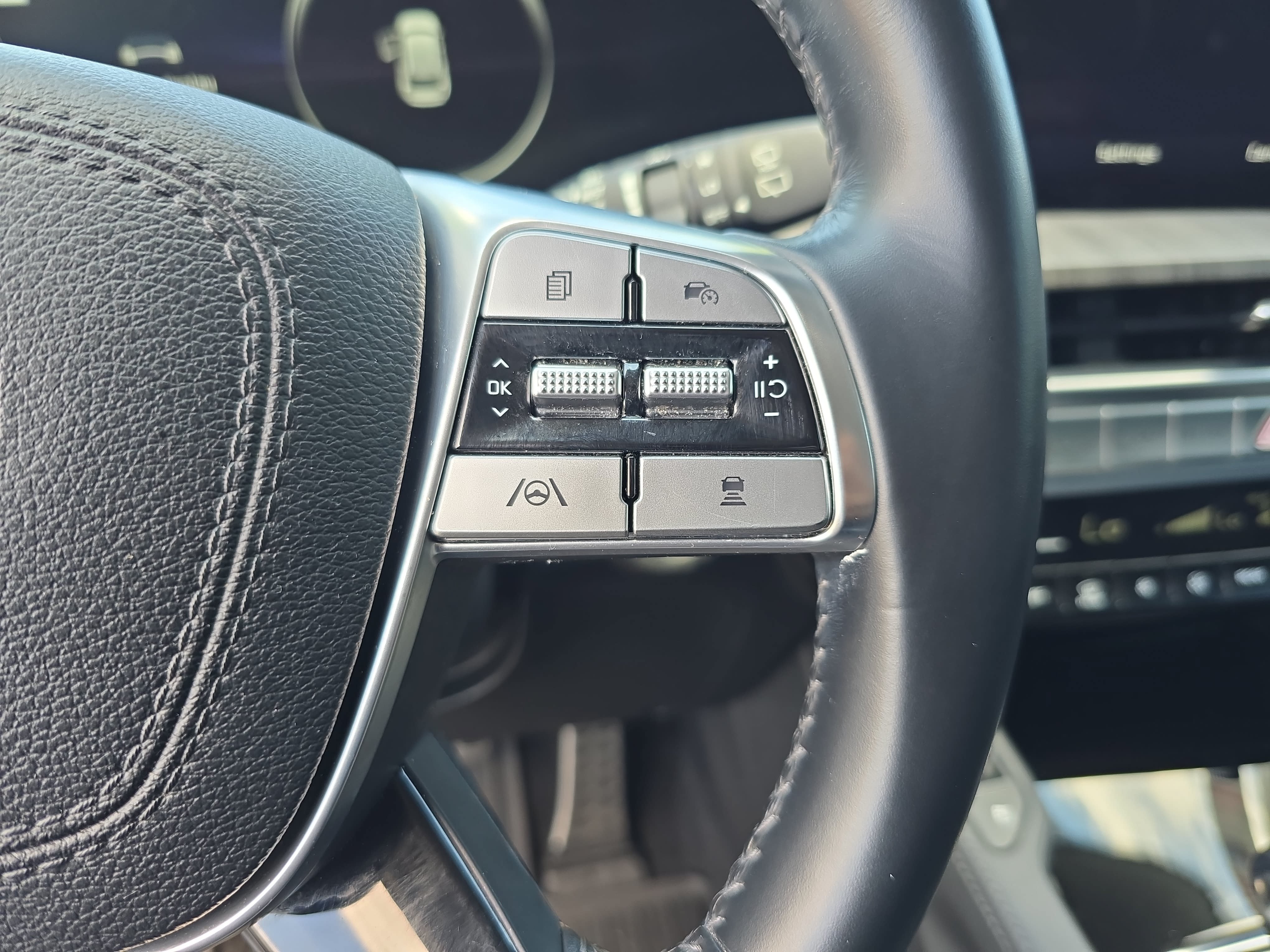 Used 2023 Kia Telluride SX FWD image 20