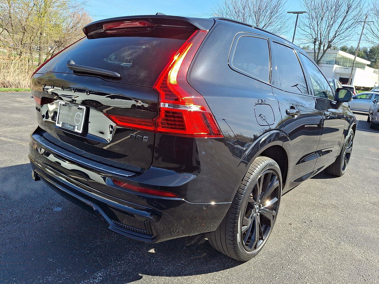 Certified 2024 Volvo XC60 B5 Ultimate w/ Climate Package AWD/4WD image 6