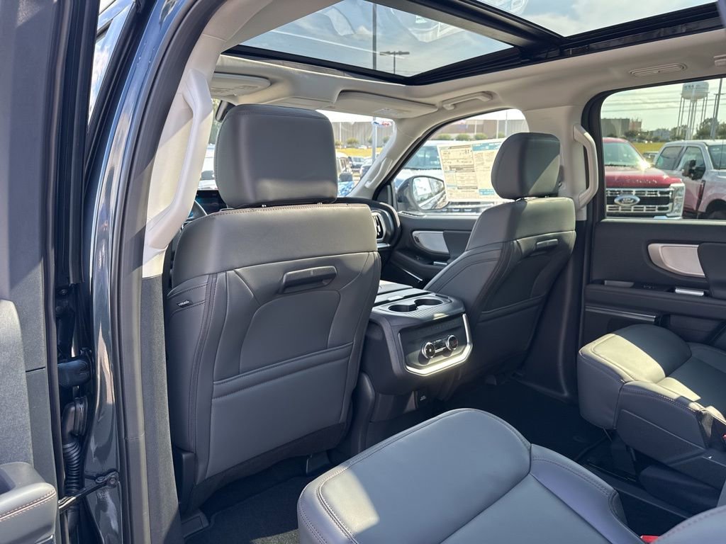 New 2025 Ford Expedition Max Active image 14