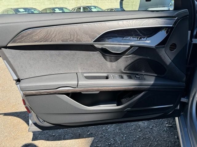 New 2027 Audi A8 L 3.0T AWD/4WD image 14