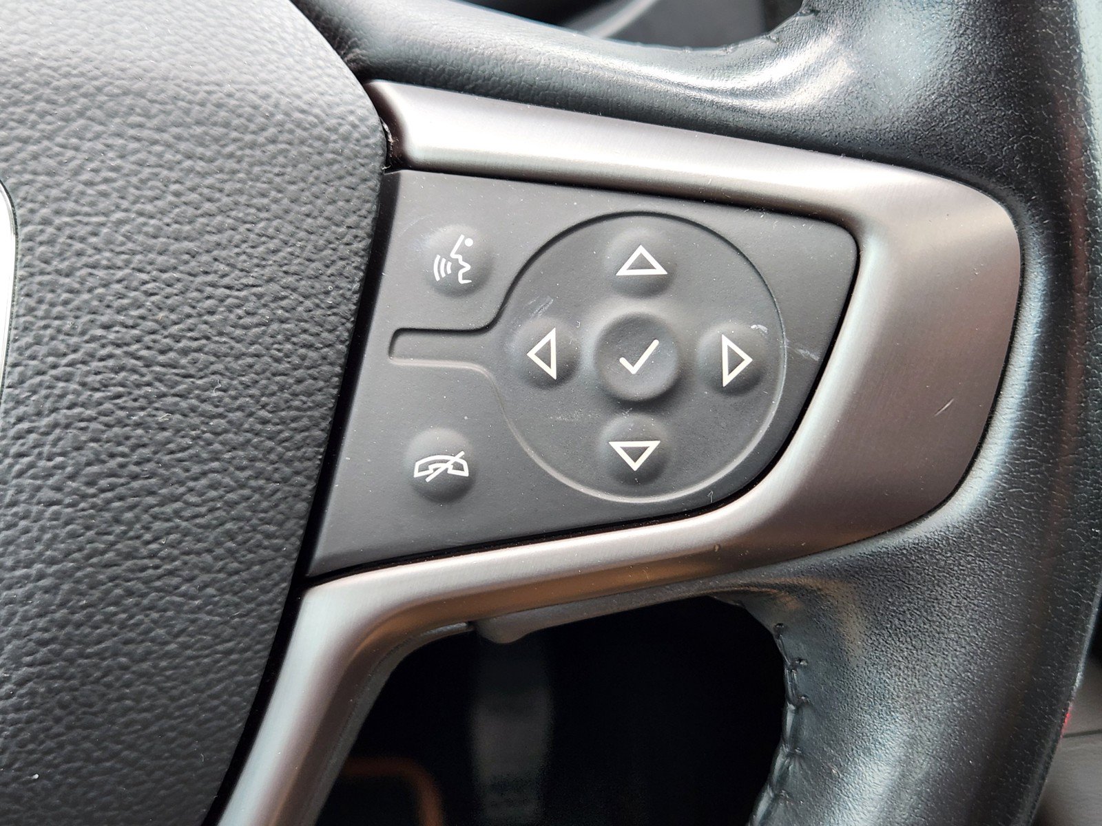 Used 2020 GMC Acadia AT4 AWD/4WD image 25