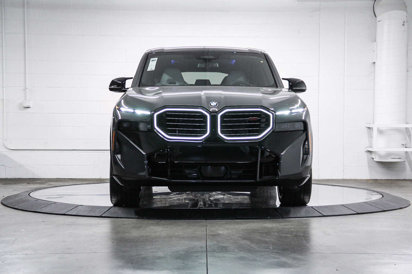 New 2026 BMW XM Label Red image 2