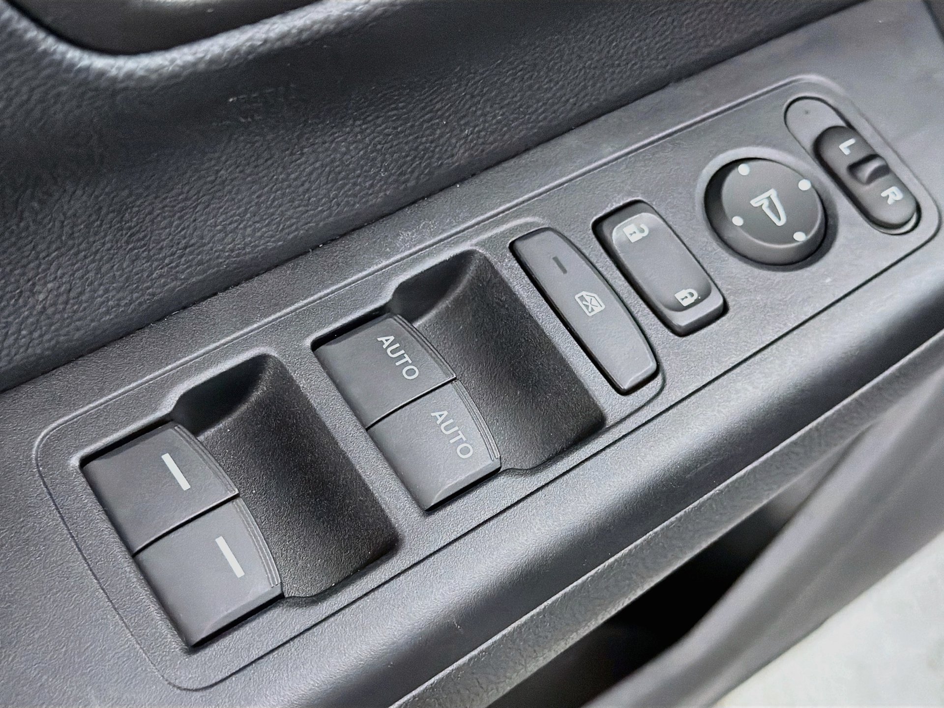 Used 2024 Honda CR-V Sport image 21
