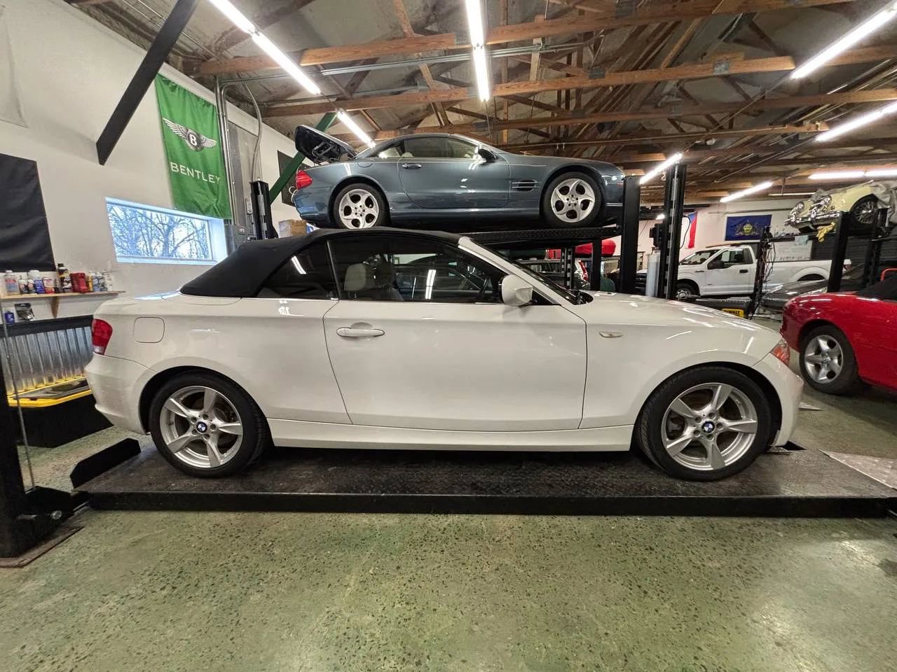 Used 2012 BMW 128i Convertible image 4