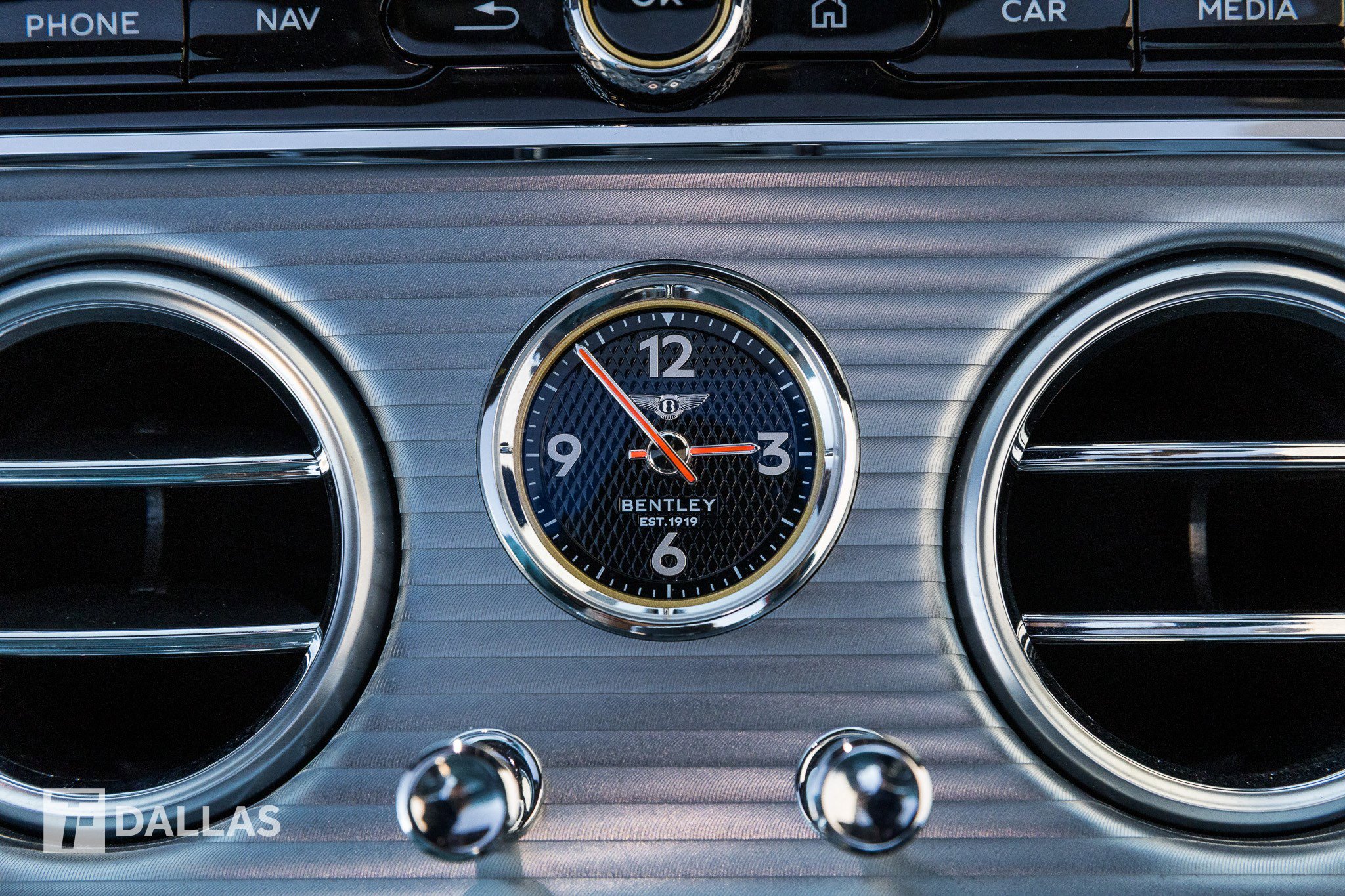 Used 2022 Bentley Continental GT image 28