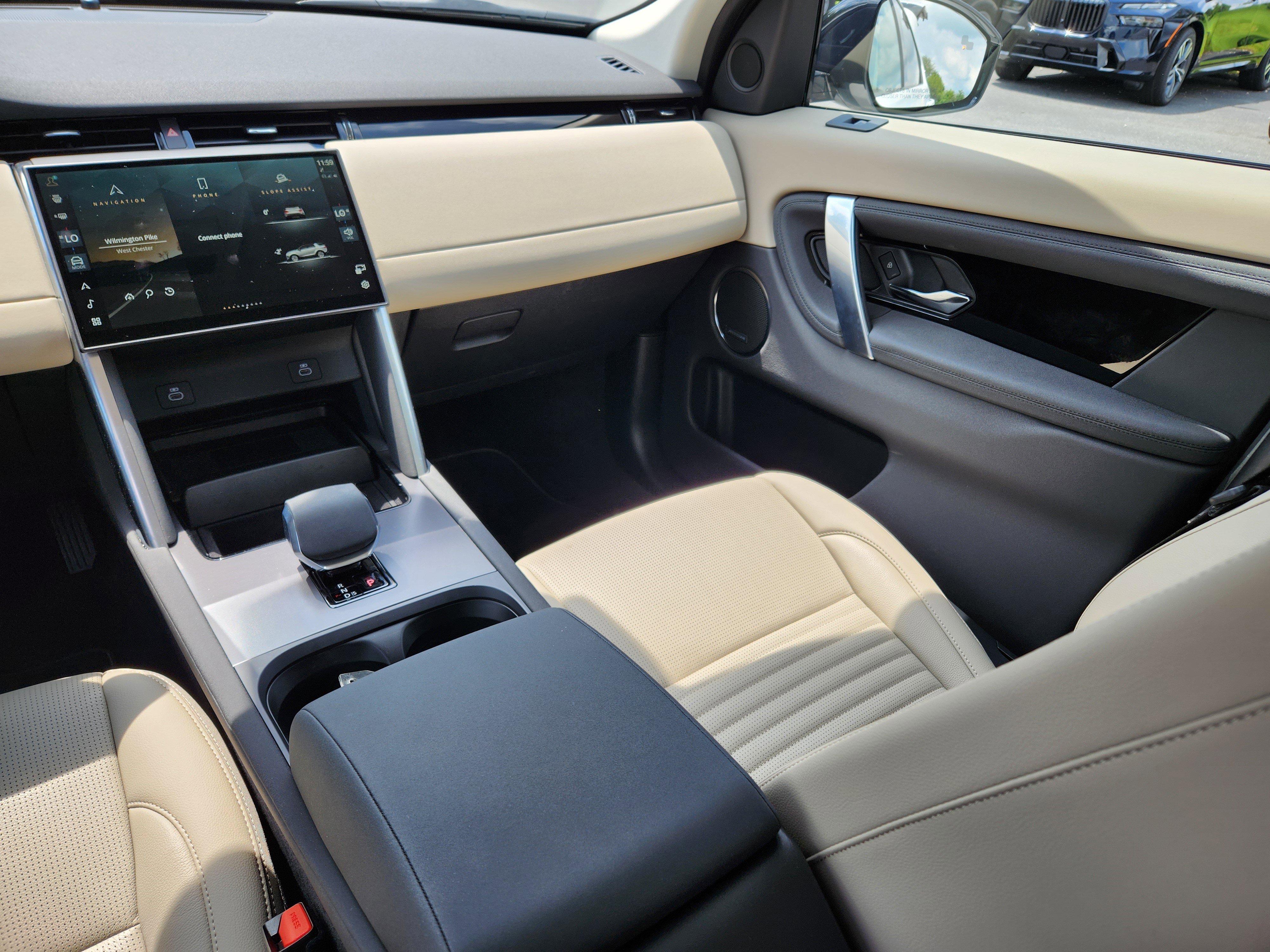 Certified 2025 Land Rover Discovery Sport S image 12