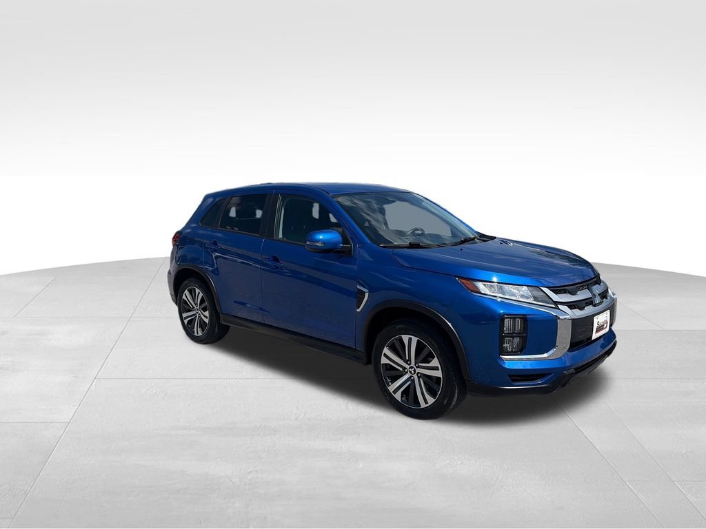 Used 2025 Mitsubishi Outlander Sport SE AWD/4WD image 7