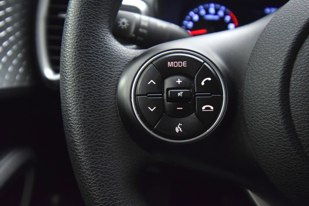 Used 2022 Kia Soul LX w/ Technology Package FWD image 31