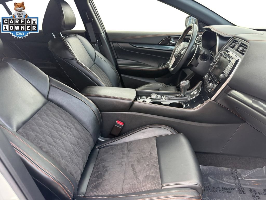 Certified 2023 Nissan Maxima SR w/ Sport Mat Group FWD image 15