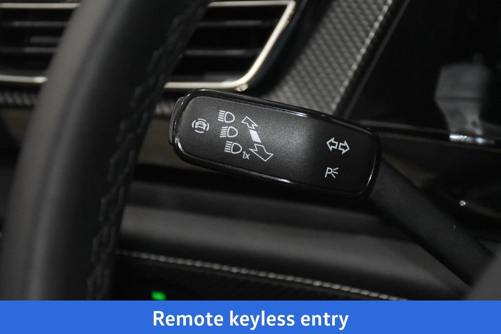 New 2026 Volkswagen Atlas Cross Sport SEL Premium R-Line image 10