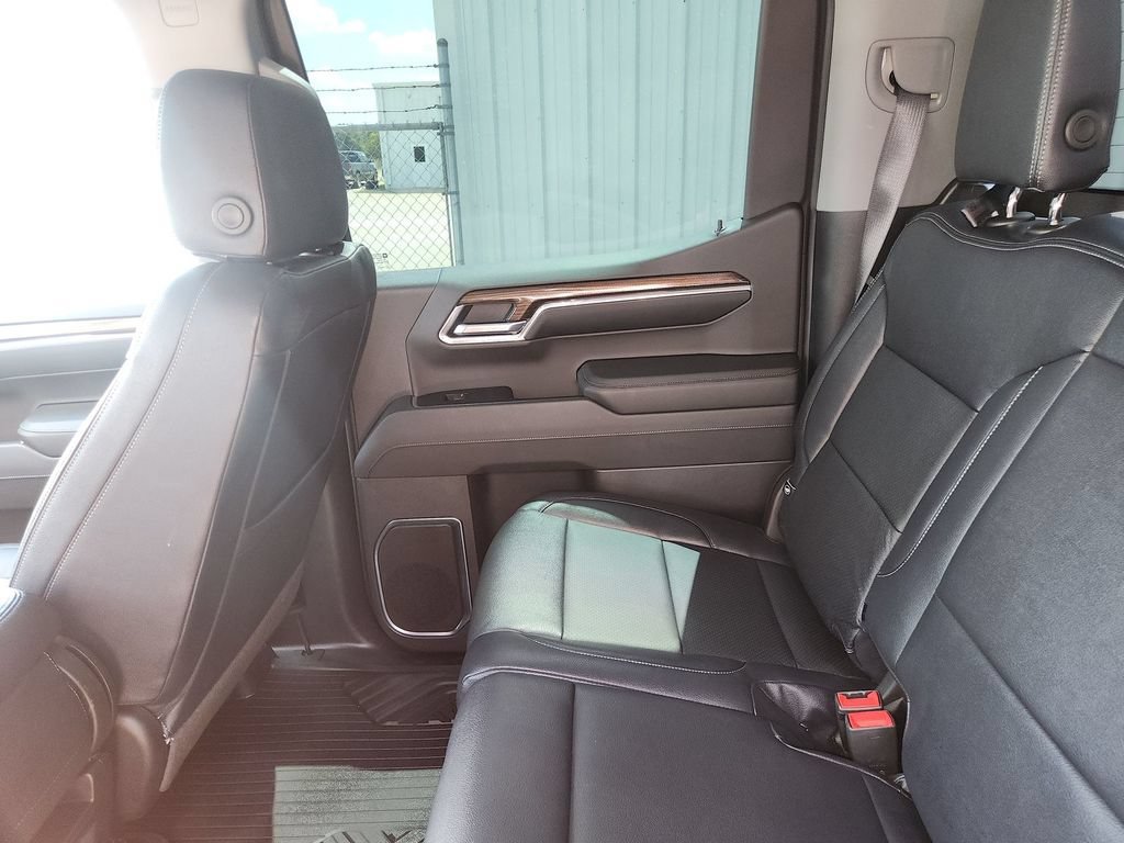 Used 2024 Chevrolet Silverado 1500 RST AWD/4WD image 12