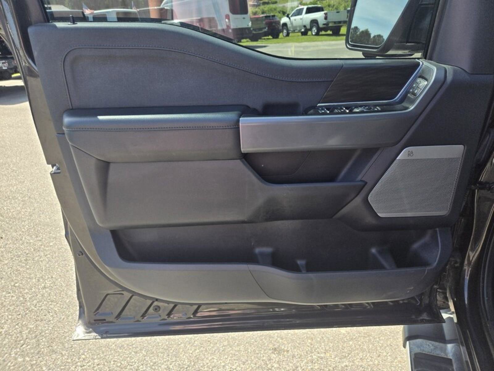 Used 2024 Ford F150 Lariat w/ FX4 Off-Road Package AWD/4WD image 22