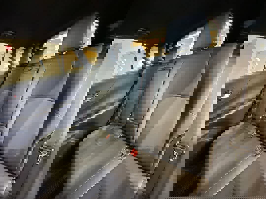 Used 2021 Toyota Venza XLE w/ Softex Package image 25