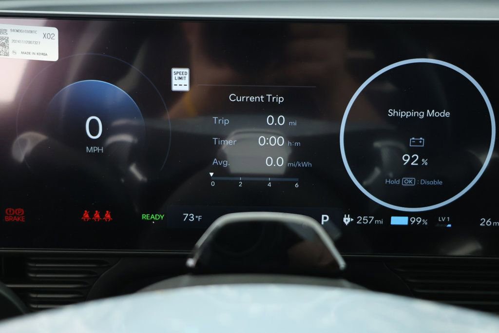 Used 2025 Hyundai Ioniq 5 SE image 11