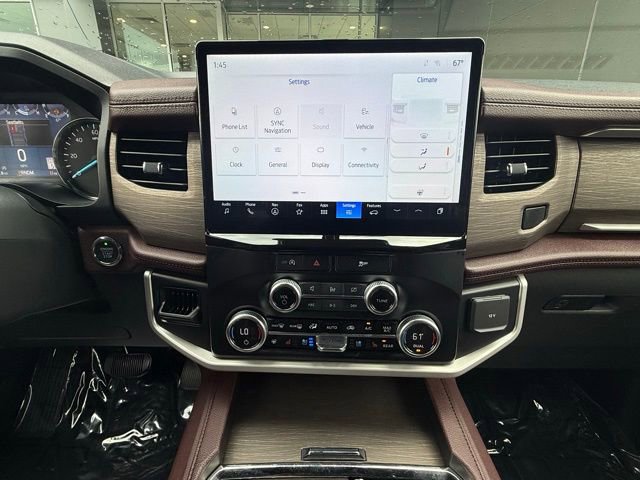 Certified 2024 Ford Expedition Limited RWD image 27